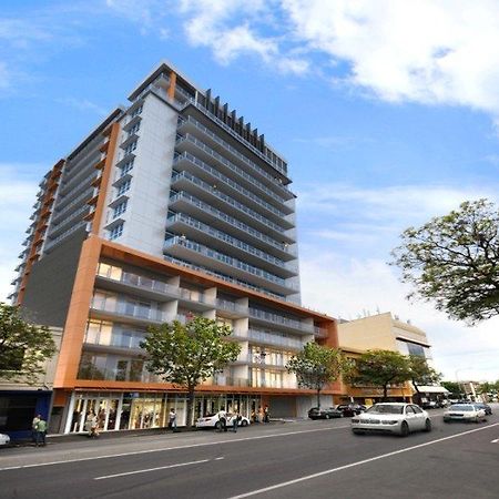 Vision On Morphett Adelaide Central ภายนอก รูปภาพ