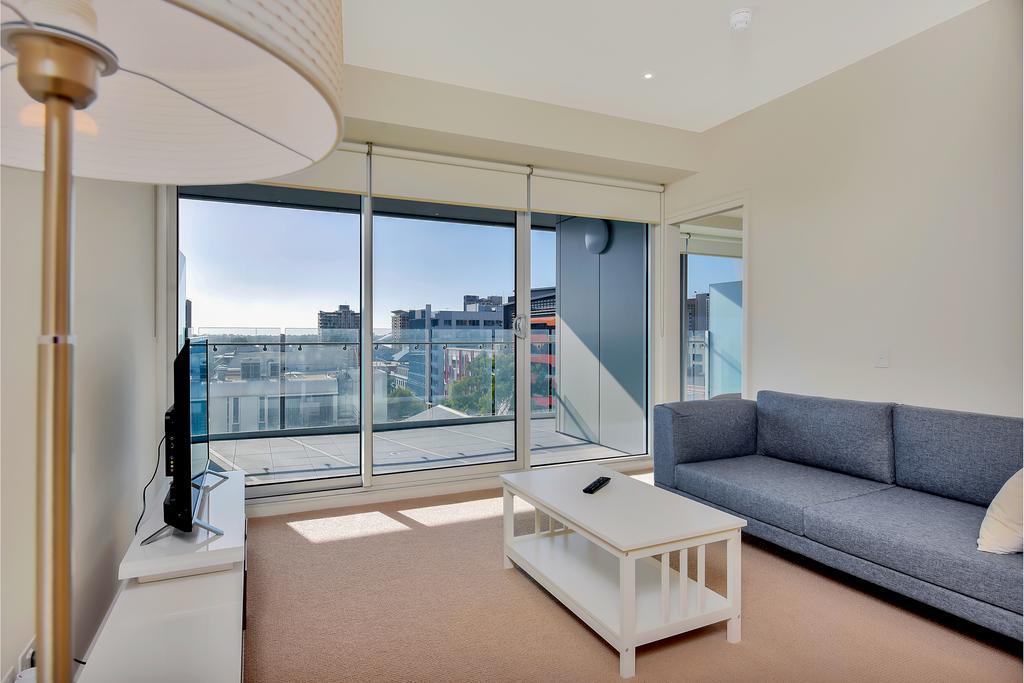 Vision On Morphett Adelaide Central ภายนอก รูปภาพ