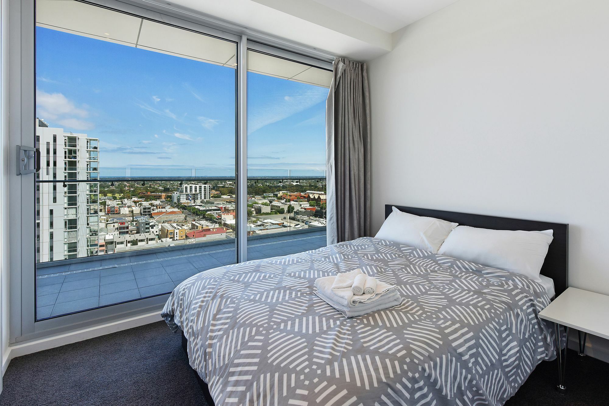 Vision On Morphett Adelaide Central ภายนอก รูปภาพ